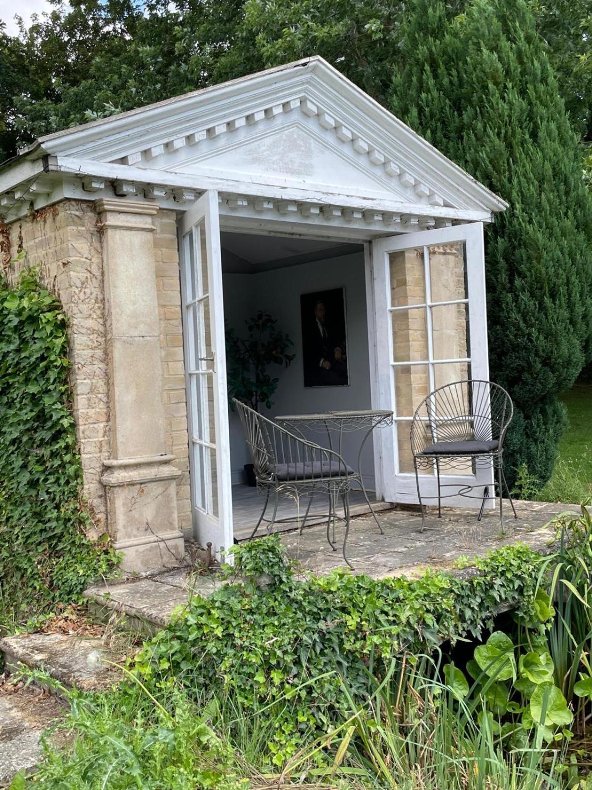 فيلا The Gatehouse لونغ ميلفورد المظهر الخارجي الصورة